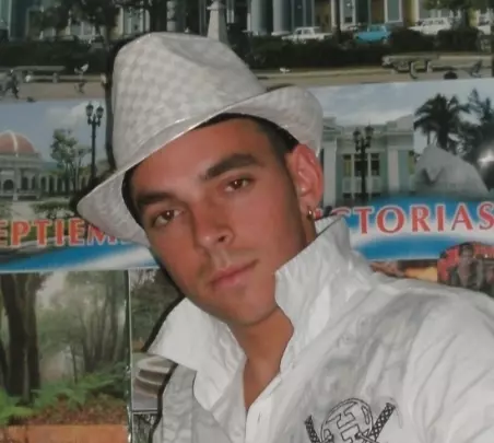 Chico de 33 busca chica para hacer pareja en Santa Clara, Cuba