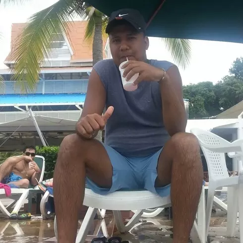 Hombre de 36 busca mujer para hacer pareja en Vacamonte, Panamá