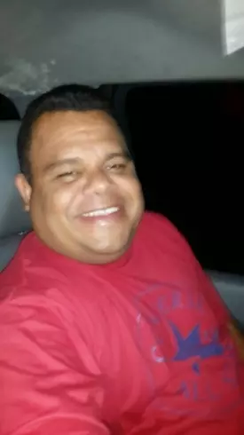 Hombre de 50 busca mujer para hacer pareja en Valencia, Venezuela