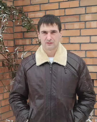 Hombre de 44 busca mujer para hacer pareja en Ростов На Дону, Rusia