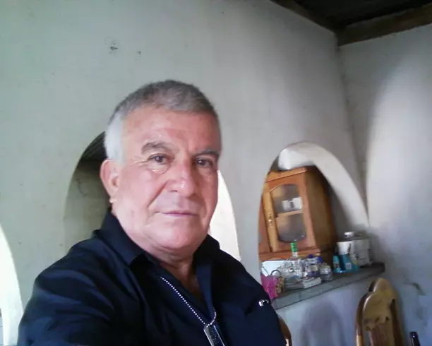 Hombre de 60 busca mujer para hacer pareja en Zacapa, Guatemala