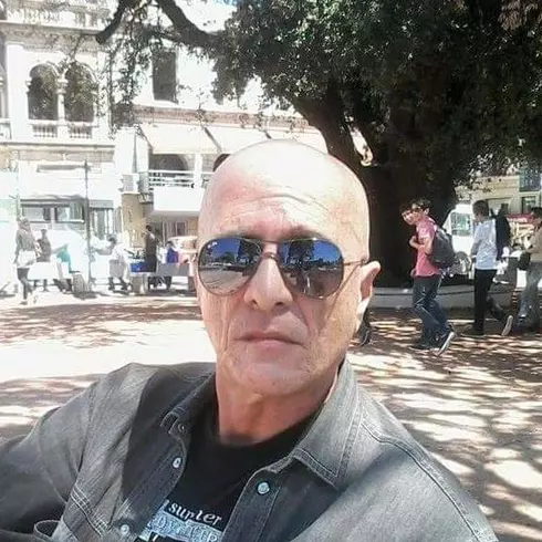 Hombre de 59 busca mujer para hacer pareja en Parana, Argentina