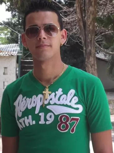 Chico de 32 busca chica para hacer pareja en Sagua la Grande, Cuba