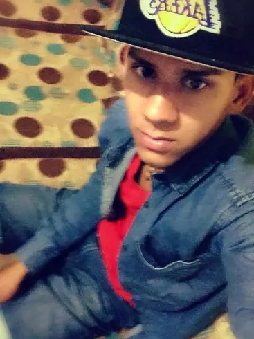 Chico de 29 busca chica para hacer pareja en Bonao, República Dominicana