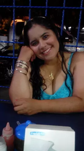 Mujer de 37 busca hombre para hacer pareja en Cesar, Colombia