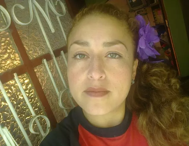 Mujer de 46 busca hombre para hacer pareja en Quito, Ecuador