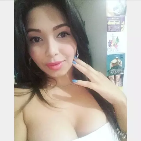 Chica de 25 busca chico para hacer pareja en Maracaibo, Venezuela