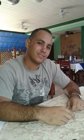 Chico de 35 busca chica para hacer pareja en La Habana, Cuba