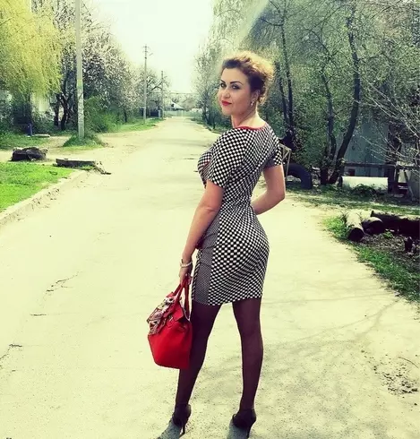 Mujer de 41 busca hombre para hacer pareja en Kirov, Rusia