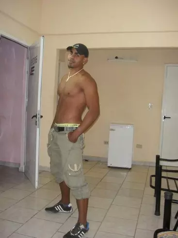 Hombre de 36 busca mujer para hacer pareja en Ciudad Habana, Cuba