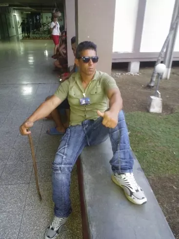 Hombre de 40 busca mujer para hacer pareja en Bayamo, Cuba