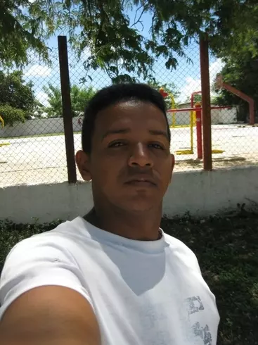Chico de 33 busca chica para hacer pareja en San German, Cuba
