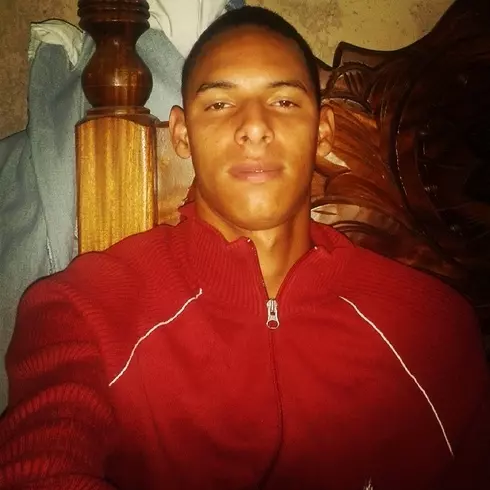 Chico de 28 busca chica para hacer pareja en Carabobo, Venezuela