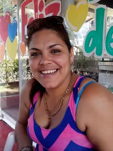 Mujer de 37 busca hombre para hacer pareja en La Habana, Cuba