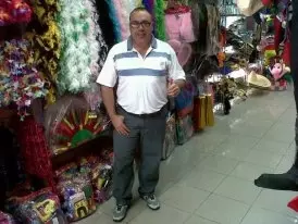 Hombre de 57 busca mujer para hacer pareja en Caracas, Venezuela