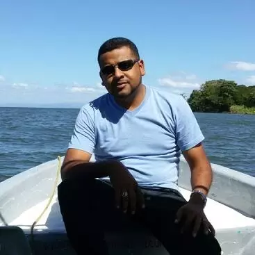 Hombre de 39 busca mujer para hacer pareja en Managua, Nicaragua