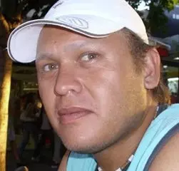 Hombre de 42 busca mujer para hacer pareja en Berazategui, Argentina