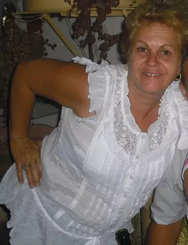 Mujer de 63 busca hombre para hacer pareja en Habana, Cuba