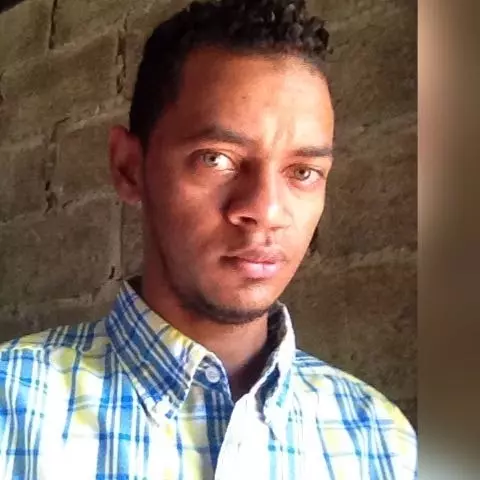 Hombre de 37 busca mujer para hacer pareja en Moseñor Nouel, República Dominicana