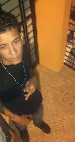 Chico de 28 busca chica para hacer pareja en Santiago, República Dominicana