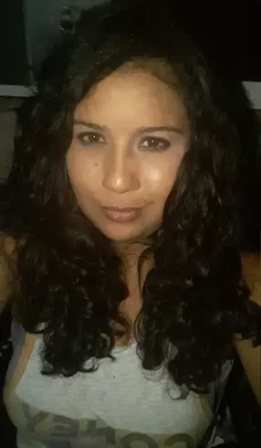 Chica de 30 busca chico para hacer pareja en Valencia, Venezuela