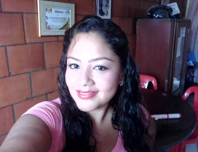 Mujer de 36 busca hombre para hacer pareja en Palmira, Colombia