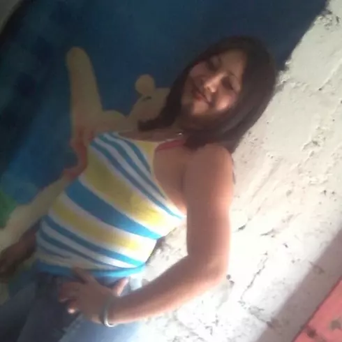 Mujer de 40 busca hombre para hacer pareja en Venezuela