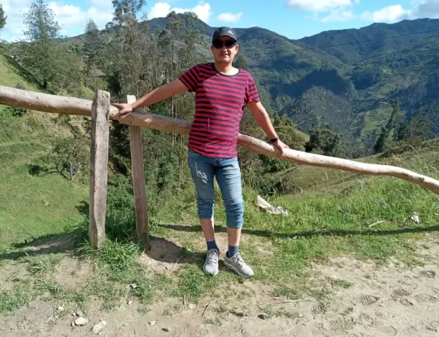 Hombre de 43 busca mujer para hacer pareja en Loja, Ecuador