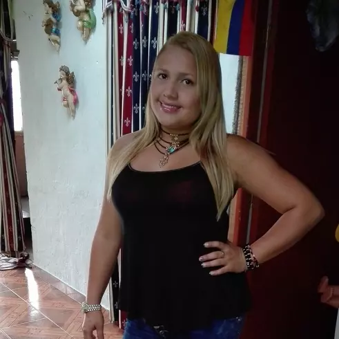 Chica de 33 busca chico para hacer pareja en Pereira, Colombia