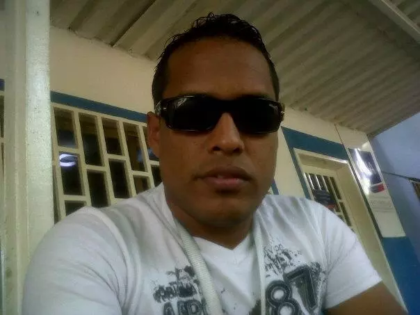 Hombre de 40 busca mujer para hacer pareja en Anzoategui, Venezuela
