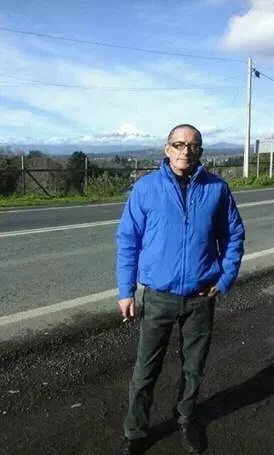 Hombre de 64 busca mujer para hacer pareja en Valdivia. Region De Los Rios, Chile