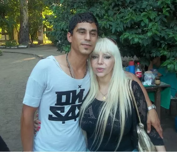 Hombre de 39 busca mujer para hacer pareja en Argentina