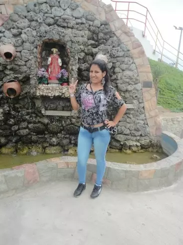 Chica de 29 busca chico para hacer pareja en Chimbote, Perú