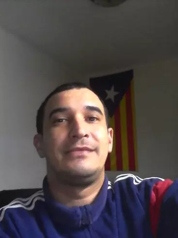 Hombre de 45 busca mujer para hacer pareja en Mataro, España