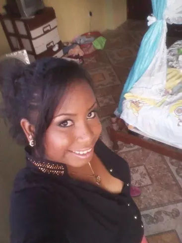 Mujer de 38 busca hombre para hacer pareja en Esmeraldas, Ecuador