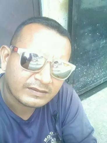 Hombre de 40 busca mujer para hacer pareja en Bolivar, Venezuela