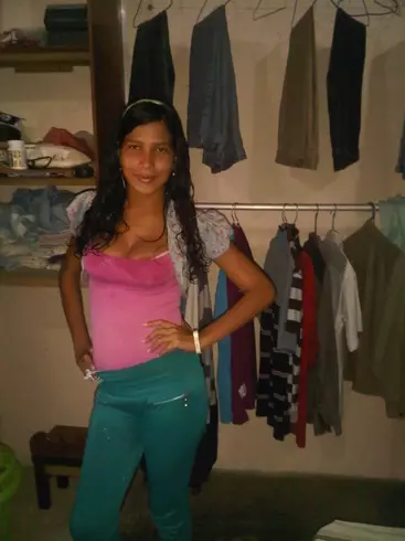 Chica de 27 busca chico para hacer pareja en GUAYANA, Venezuela