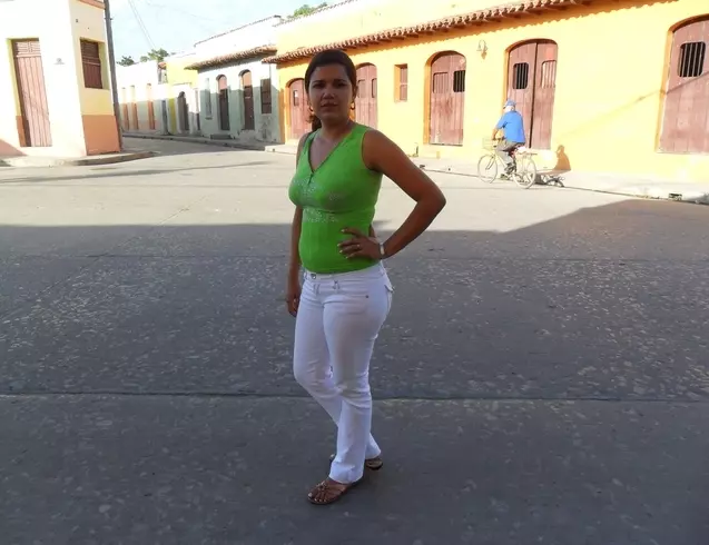 Mujer de 36 busca hombre para hacer pareja en Bayamo, Cuba