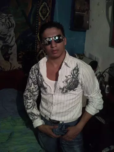 Hombre de 37 busca mujer para hacer pareja en Valencia, Venezuela