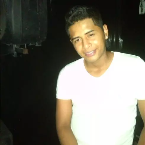 Chico de 32 busca chica para hacer pareja en Esmeraldas, Ecuador