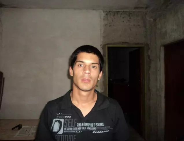 Hombre de 36 busca mujer para hacer pareja en Merlo, Argentina