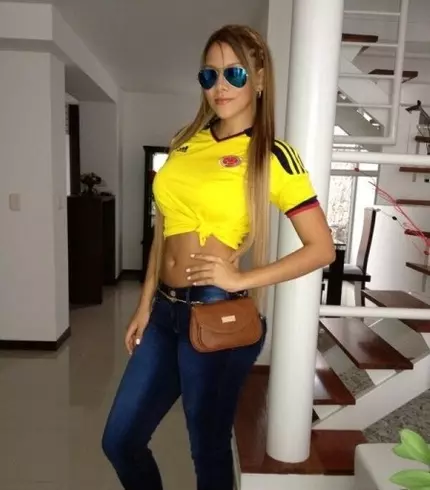 Chica de 32 busca chico para hacer pareja en Medellín, Colombia
