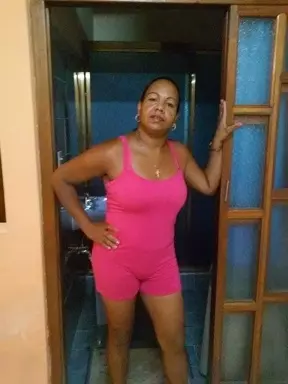 Mujer de 47 busca hombre para hacer pareja en Camaguey, Cuba