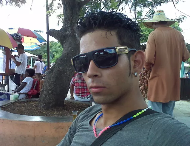 Chico de 30 busca chica para hacer pareja en SANTIAGO DE CUBA, Cuba