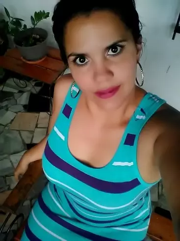 Mujer de 41 busca hombre para hacer pareja en Caracas, Venezuela