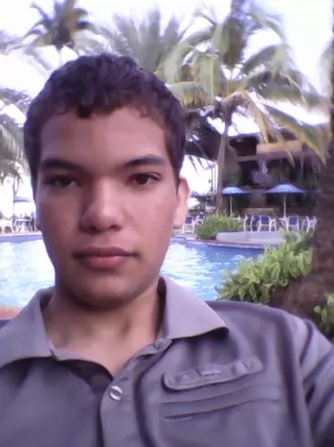 Chico de 28 busca chica para hacer pareja en Puerto ordaz, Venezuela