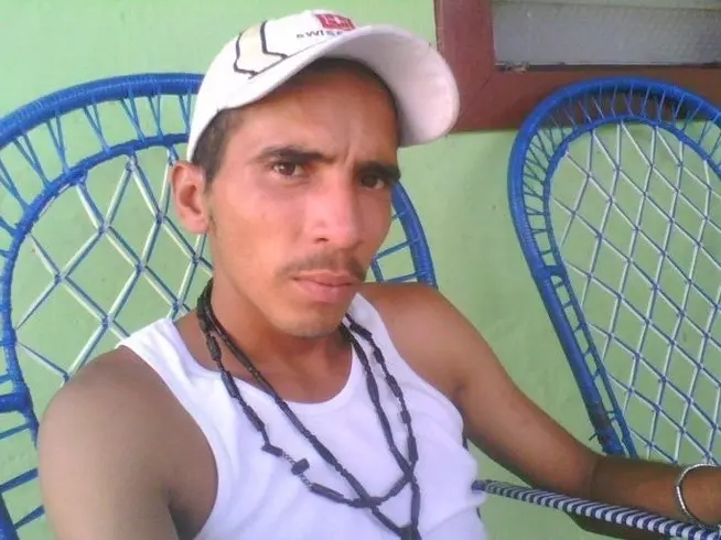 Hombre de 37 busca mujer para hacer pareja en Barinitas, Venezuela