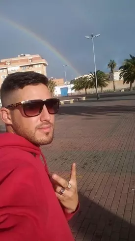Chico de 29 busca chica para hacer pareja en Melilla, España