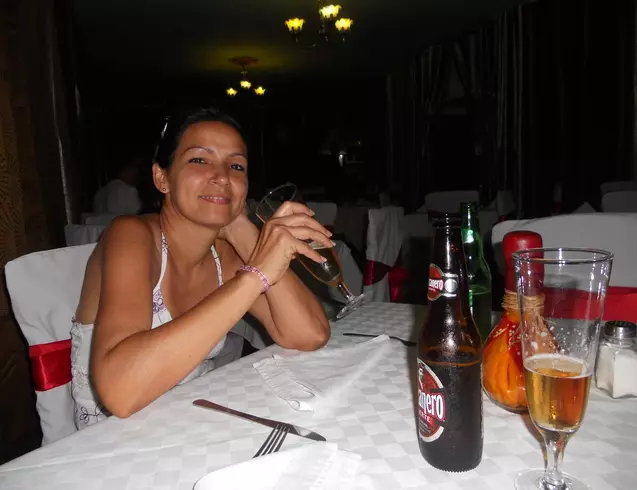 Mujer de 51 busca hombre para hacer pareja en La Habana, Cuba