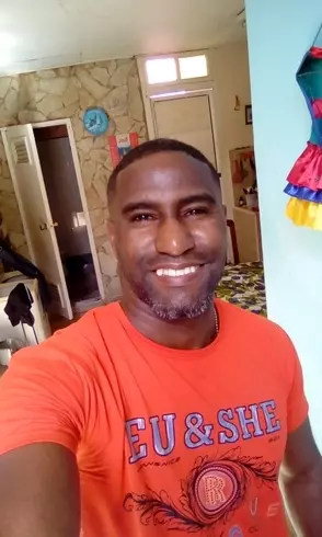 Hombre de 38 busca mujer para hacer pareja en SANTIAGO DE CUBA, Cuba